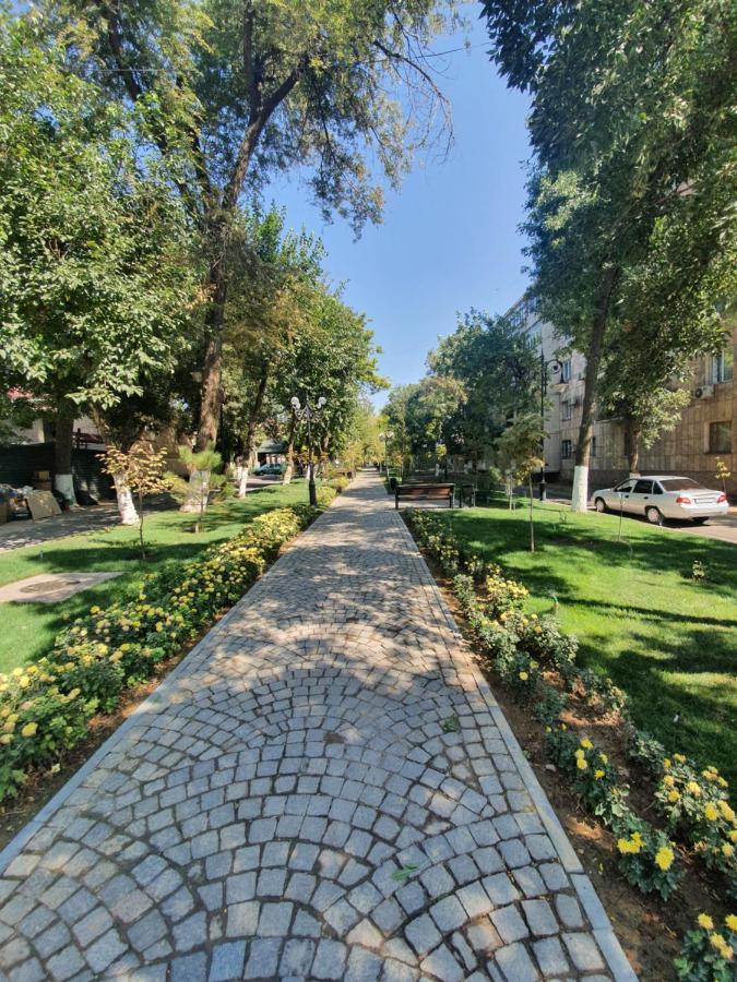 2-Х Комнатная Квартира Посуточно Šymkent Exteriér fotografie